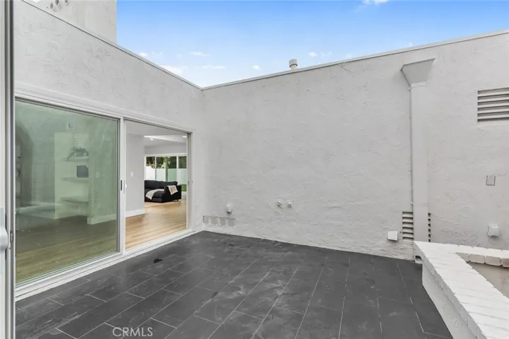 10081 La Quinta Circle, Fountain Valley, California 92708