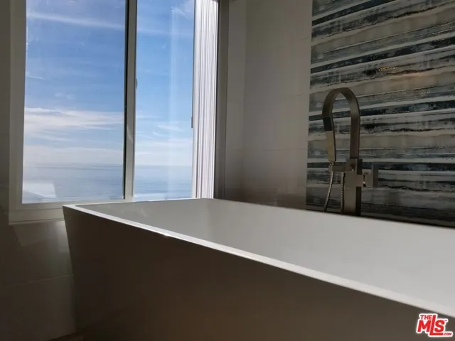 18055 Coastline Drive 2, Malibu, California 90265