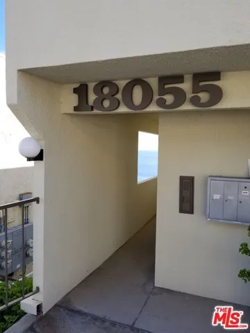 18055 Coastline Drive 2, Malibu, California 90265