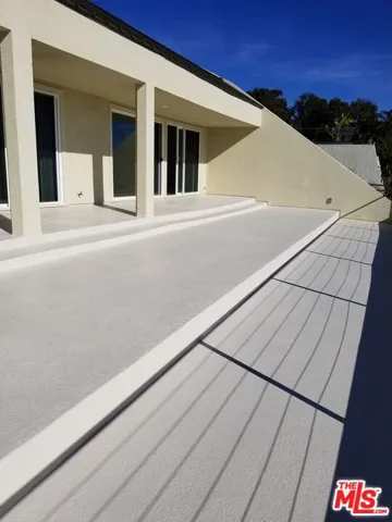 18055 Coastline Drive 2, Malibu, California 90265