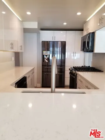 18055 Coastline Drive 2, Malibu, California 90265
