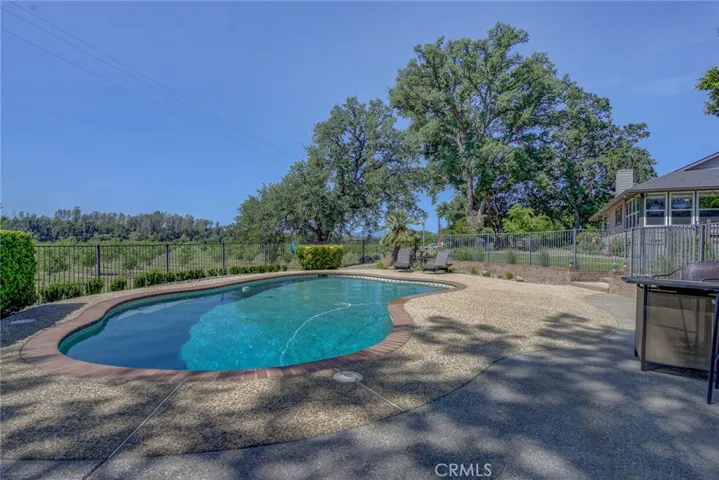 18525 Farquhar Road, Cottonwood, California 96022