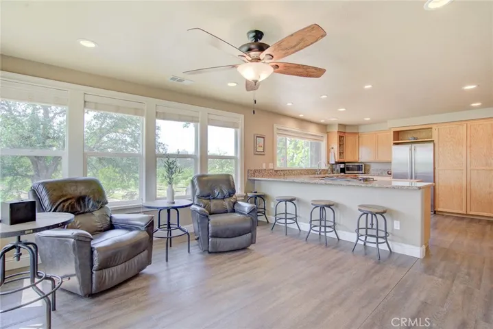 18525 Farquhar Road, Cottonwood, California 96022