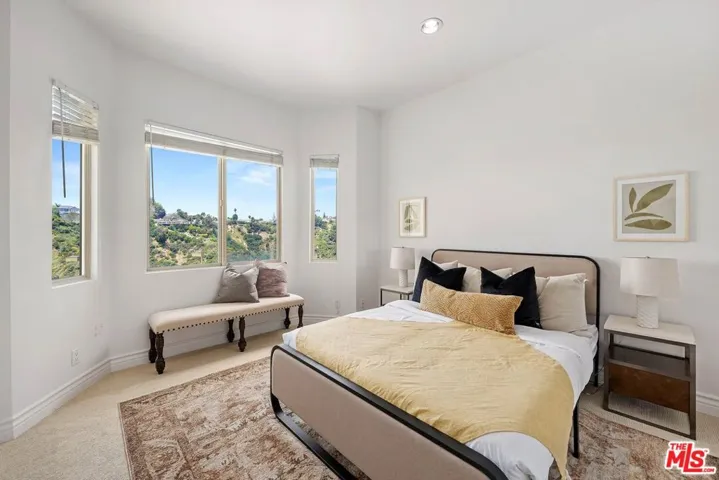 1991 Stradella Road, Los Angeles, California 90077