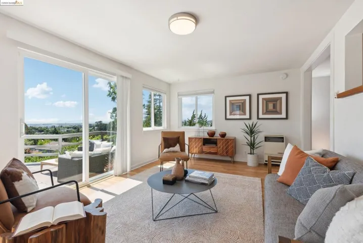 4601 Fairbairn Ave, Oakland, California 94619