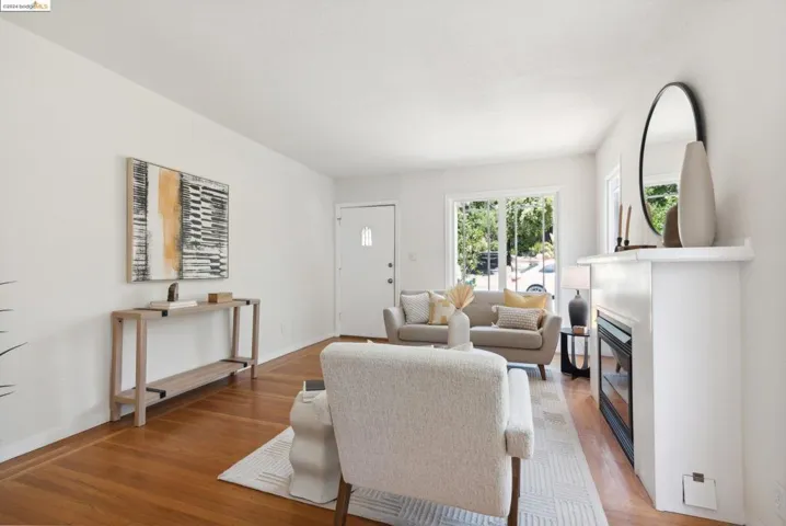 4601 Fairbairn Ave, Oakland, California 94619