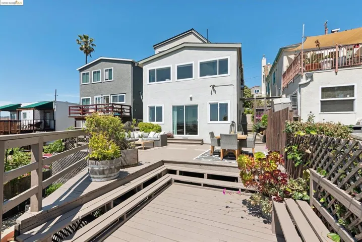 4601 Fairbairn Ave, Oakland, California 94619