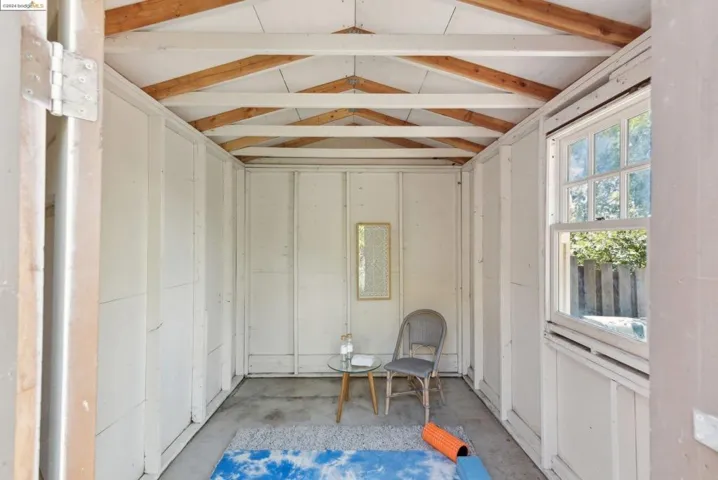 4601 Fairbairn Ave, Oakland, California 94619