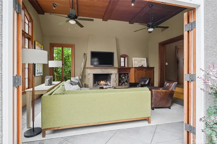 And looking back in. Note the concrete floor pattern.