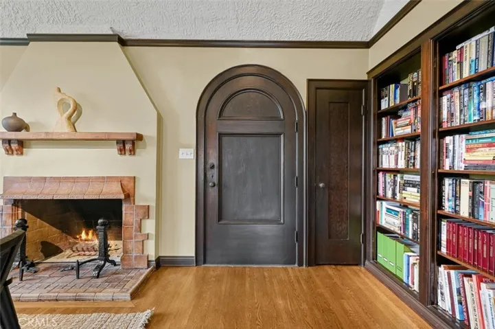 321 E Santa Clara Avenue, Santa Ana, California 92706