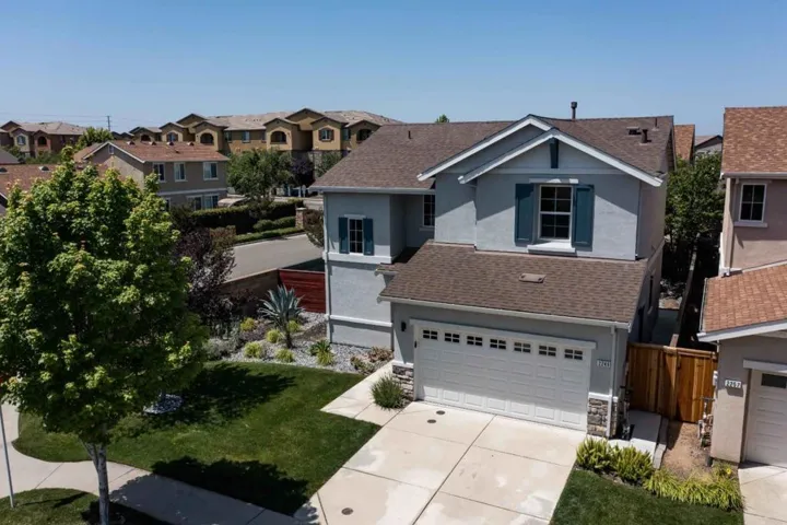 2249 Ellesmere Loop, Roseville, California 95747