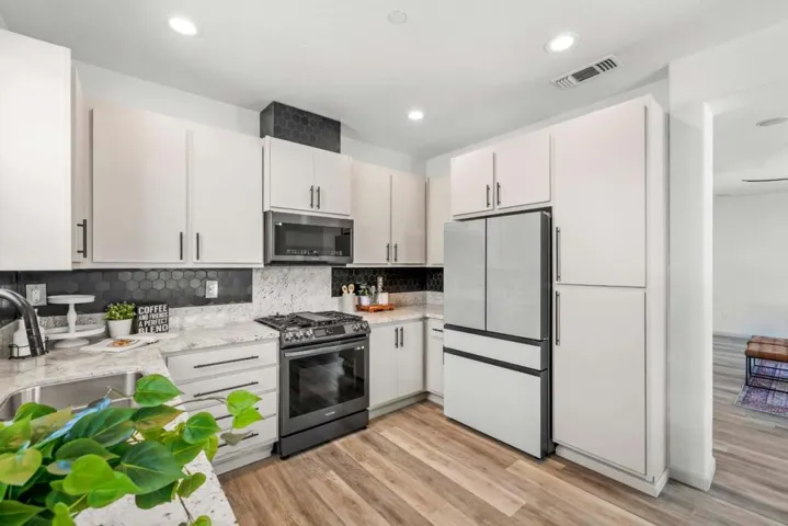 2249 Ellesmere Loop, Roseville, California 95747
