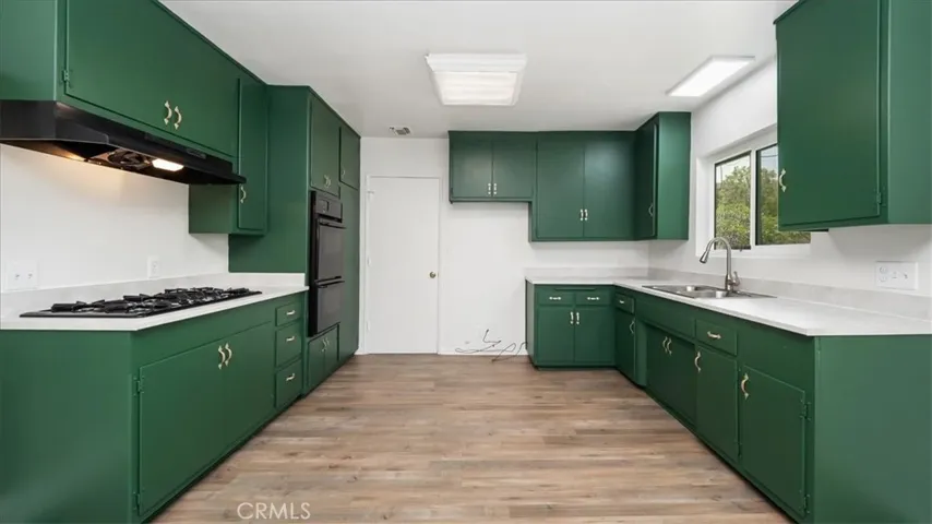 421 W Larkspur Lane, Glendora, California 91740