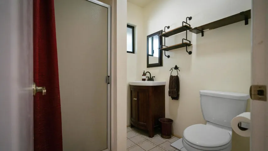 74361 Myrsine Interior-57