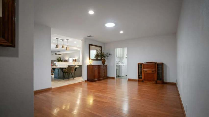 74361 Myrsine Interior-29