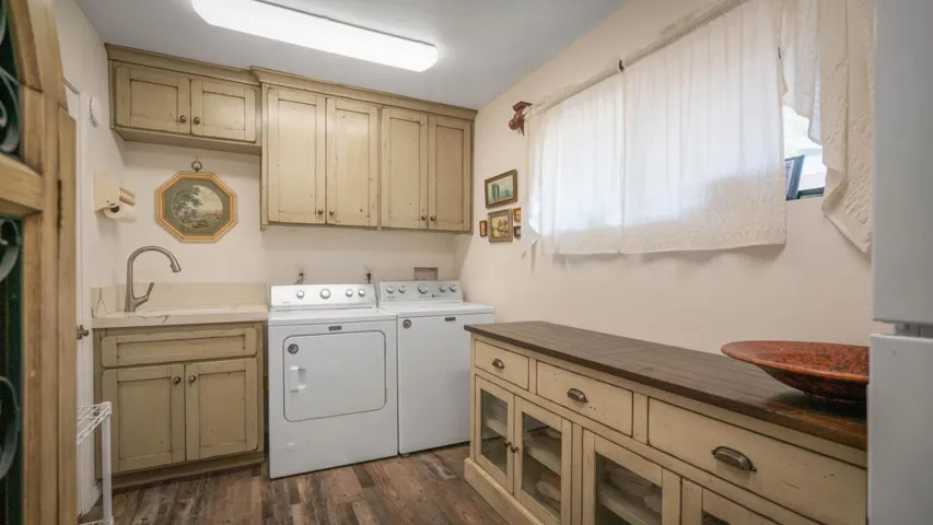 74361 Myrsine Interior-24