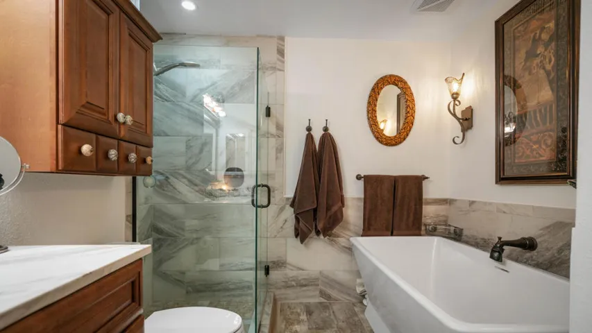 74361 Myrsine Interior-17