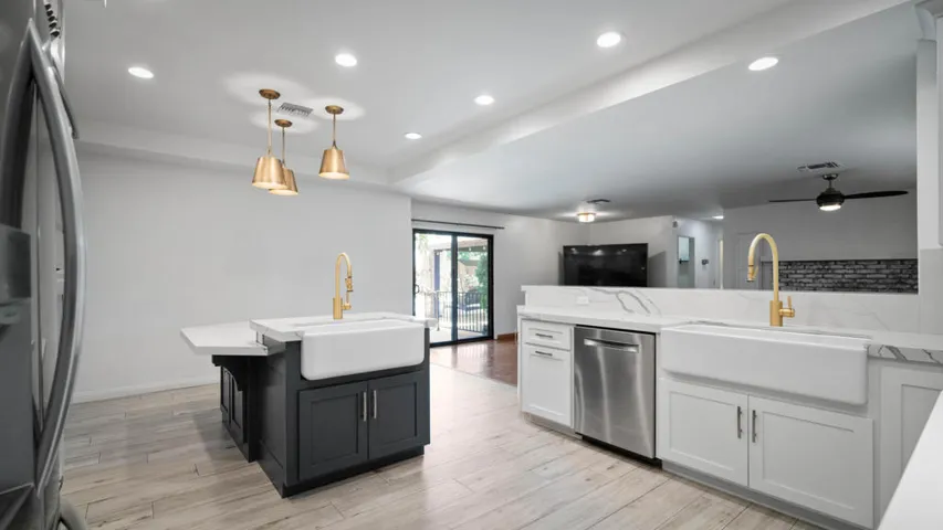 74361 Myrsine Interior-37