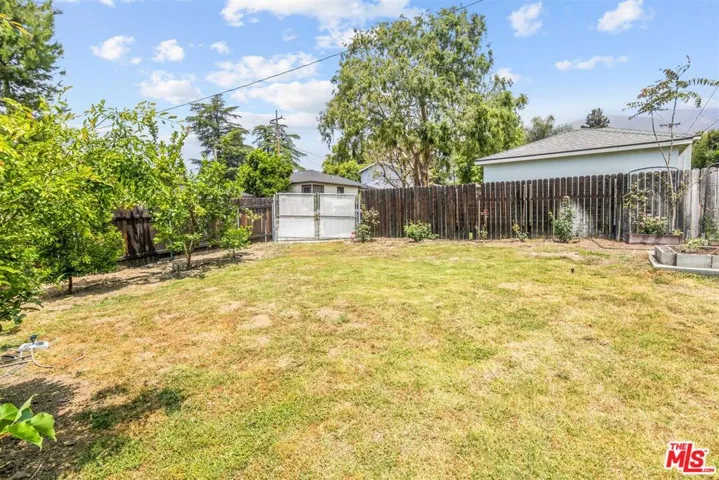 3038 Calanda Avenue, Altadena, California 91001