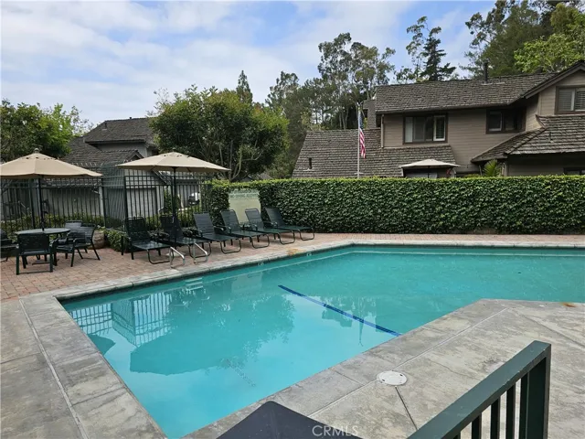 2069 Meadow View Lane, Costa Mesa, California 92627