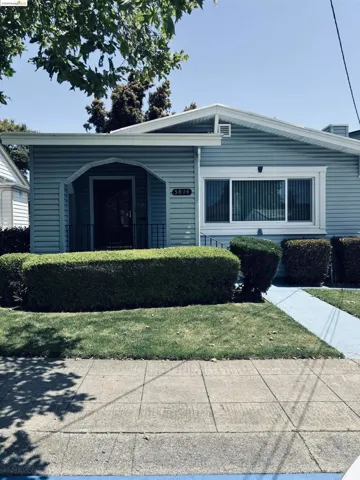 5814 Morse Dr, Oakland, California 94605