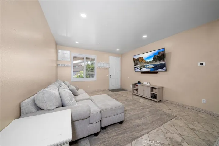 11615 Lark Court, Fontana, California 92337