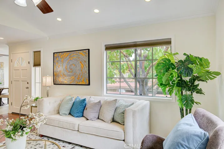 21244 Camelia 10, Lake Forest, California 92630