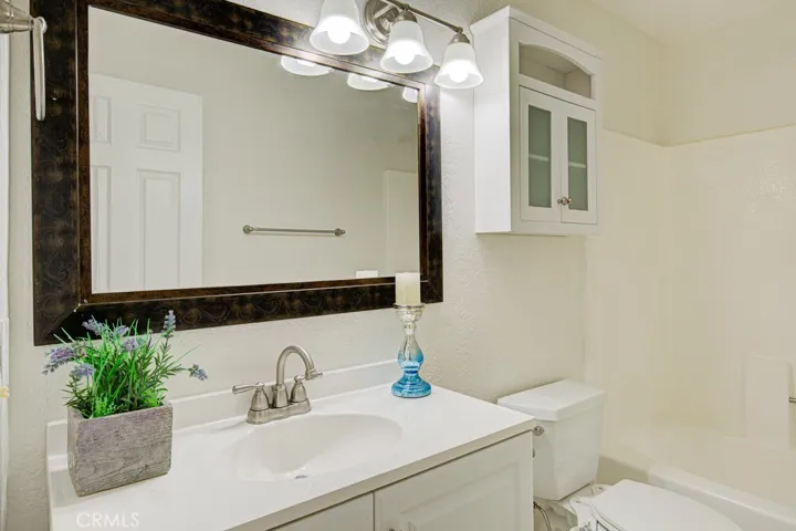 21244 Camelia 10, Lake Forest, California 92630
