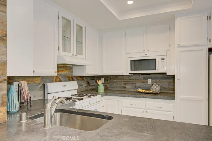 21244 Camelia 10, Lake Forest, California 92630