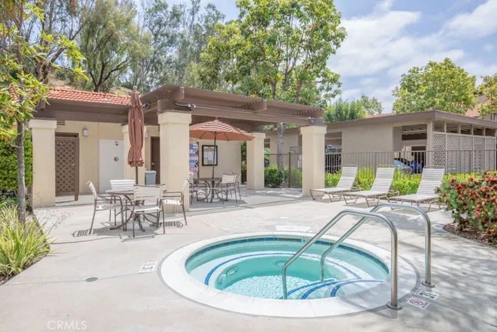 21244 Camelia 10, Lake Forest, California 92630