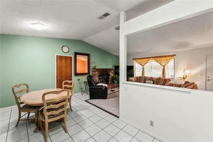 8710 E Avenue S2, Littlerock, California 93543