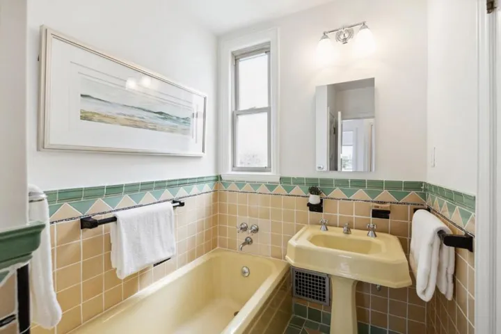 1563 35th Avenue, San Francisco, California 94122