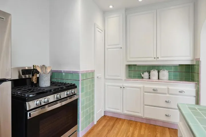 1563 35th Avenue, San Francisco, California 94122