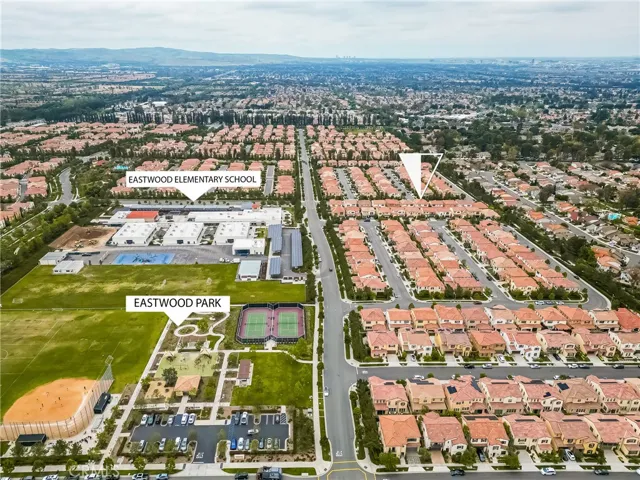 Located centrally, only minutes from Eastwood Park