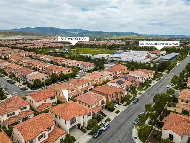 Walking distance to Eastwood Elementary School