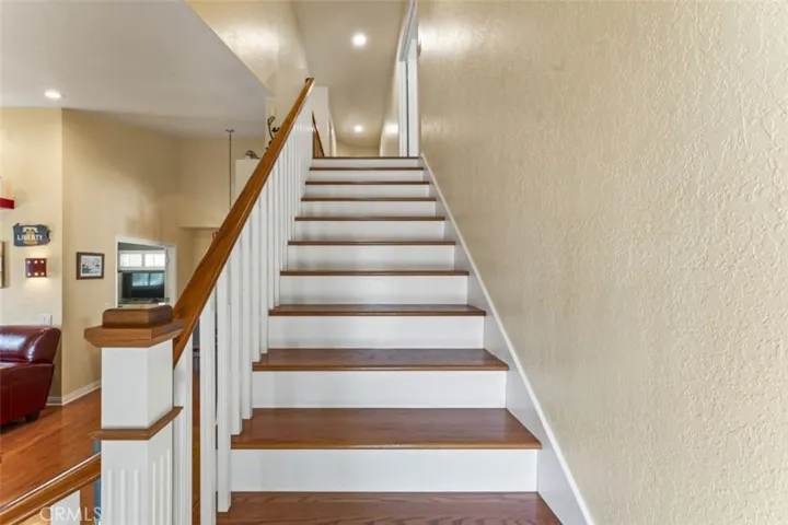 385 Algonquin Drive, Simi Valley, California 93065
