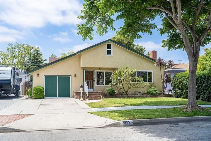 2935 Ostrom Avenue, Long Beach, California 90815