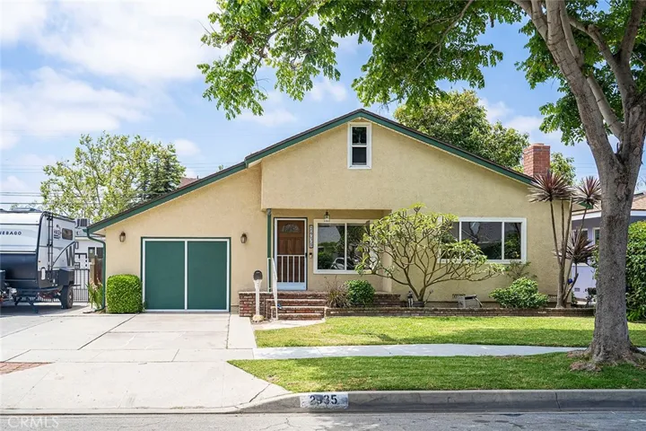 2935 Ostrom Avenue, Long Beach, California 90815