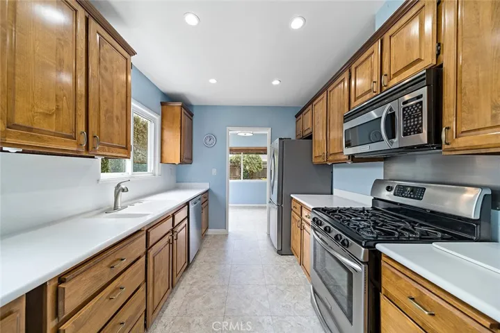 2935 Ostrom Avenue, Long Beach, California 90815