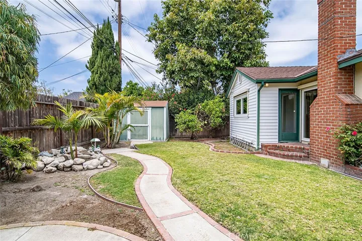 2935 Ostrom Avenue, Long Beach, California 90815