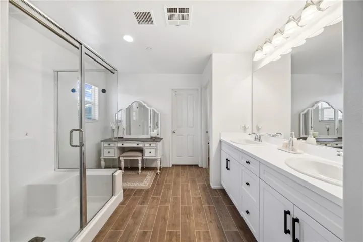 24288 White Willow Avenue, Murrieta, California 92562
