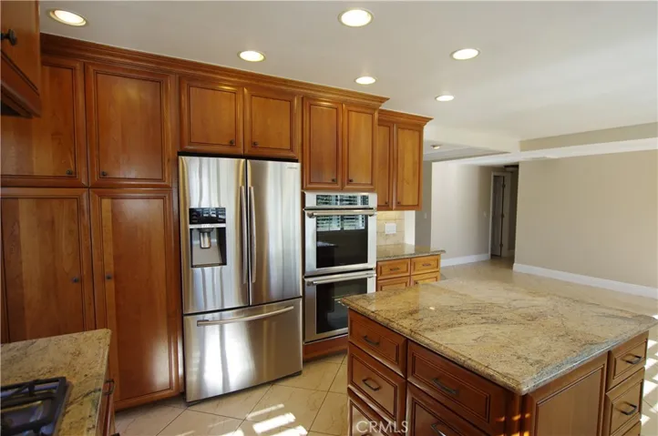 16262 Bradbury Lane, Huntington Beach, California 92647