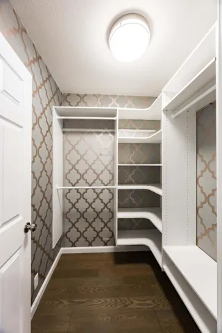 1058 Menlo Oaks Drive, Menlo Park, California 94025