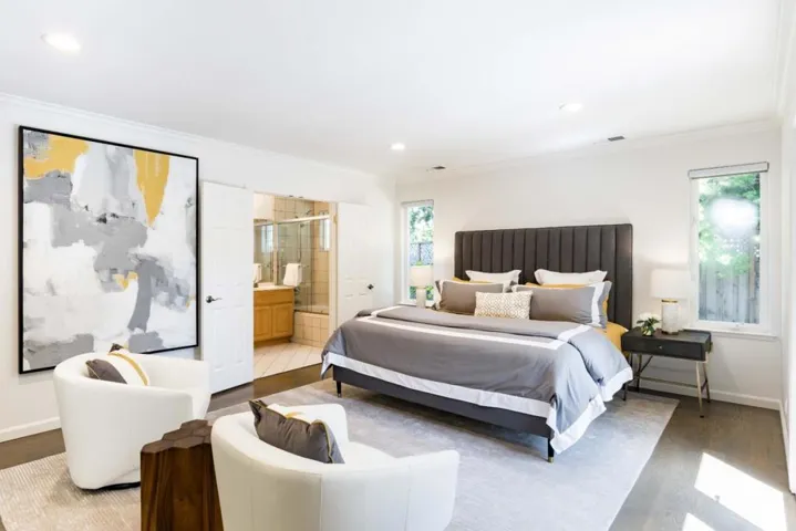 1058 Menlo Oaks Drive, Menlo Park, California 94025