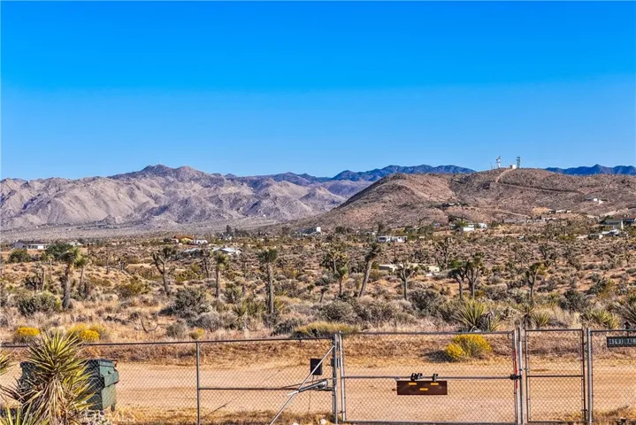 4191 Balsa Avenue, Yucca Valley, California 92284
