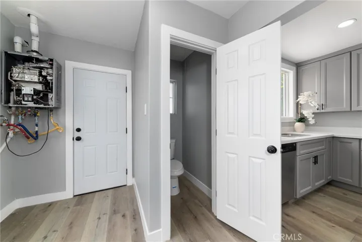 701 E 76th Place, Los Angeles, California 90001