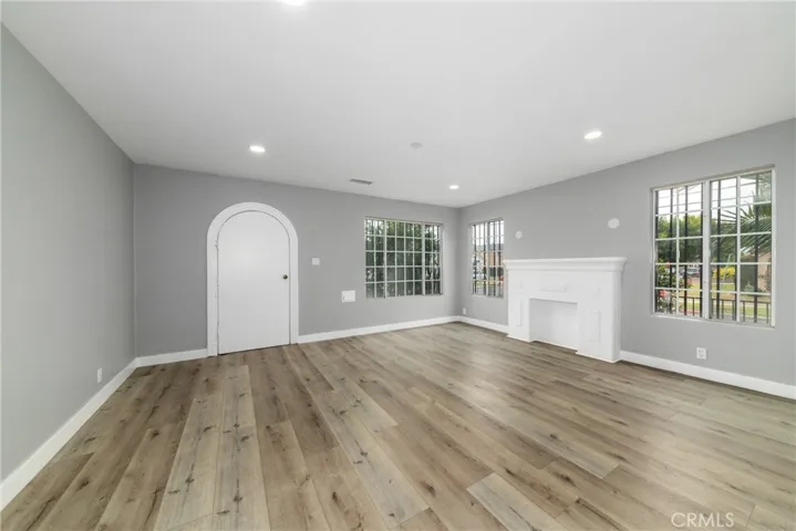 701 E 76th Place, Los Angeles, California 90001