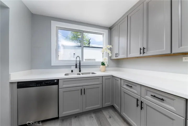 701 E 76th Place, Los Angeles, California 90001