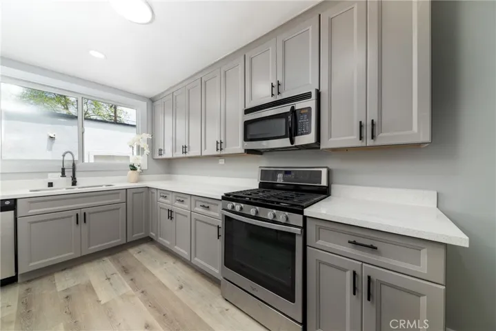 701 E 76th Place, Los Angeles, California 90001