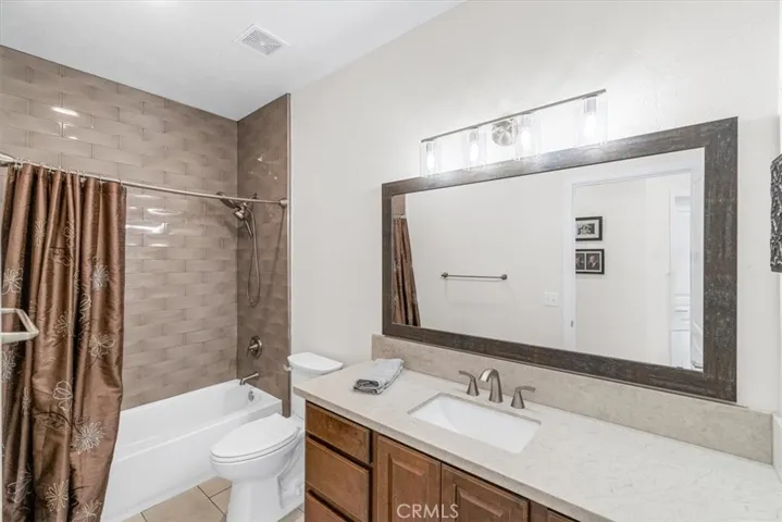 Upstairs Hall Bath